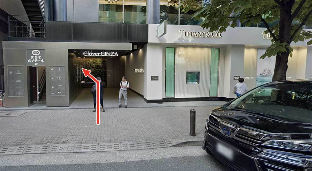クローバー銀座ビル内のエレベーター